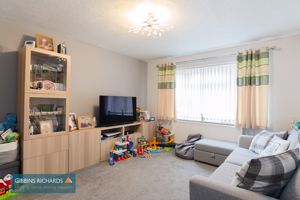 Sitting Room- click for photo gallery